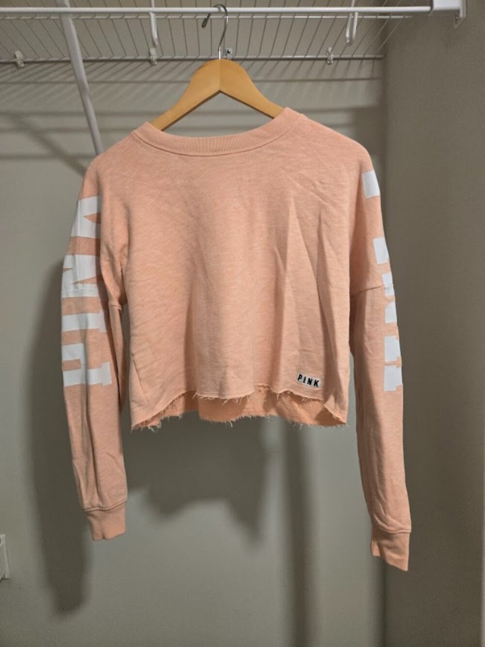 PINK Victoria's Secret Peach Logo Sleeve Crop Top XS